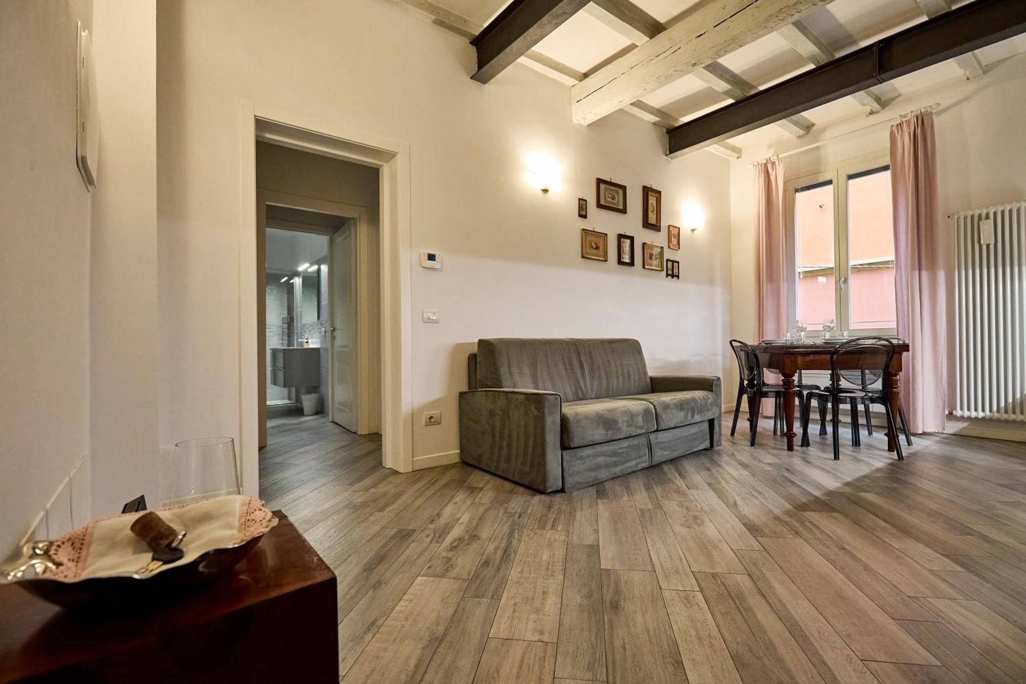 La Torre Lunga -Smart Working- 150 M Dalle-From Due Torri-Two Towers Bologna Luaran gambar