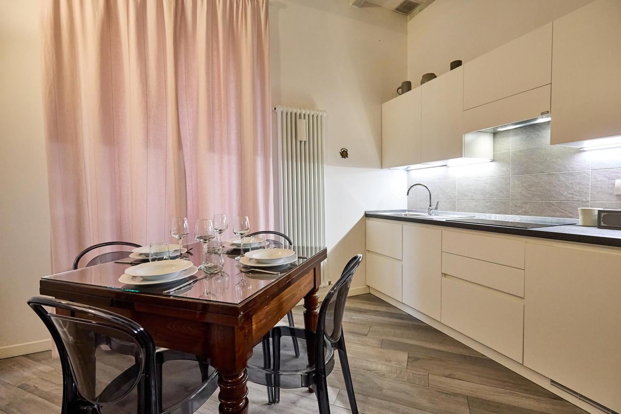 La Torre Lunga -Smart Working- 150 M Dalle-From Due Torri-Two Towers Bologna Luaran gambar